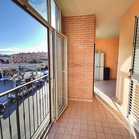 La Casa Di Jonathan Apartment Grottammare